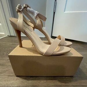 Boohoo Nude Heeled Sandals, Wide Width, Size 7